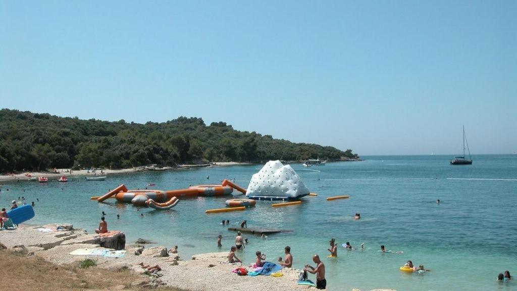 Comfortable Near The * Pula